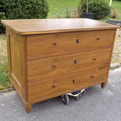 Fachhandel für antike Möbel und Vintage