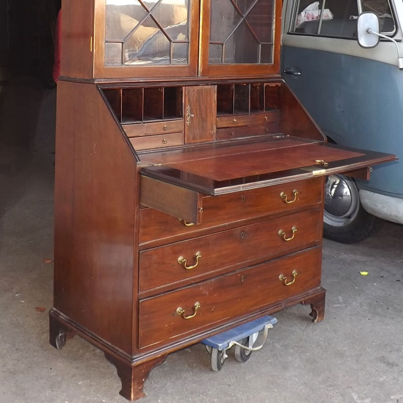 Fachhandel für antike Möbel und Vintage