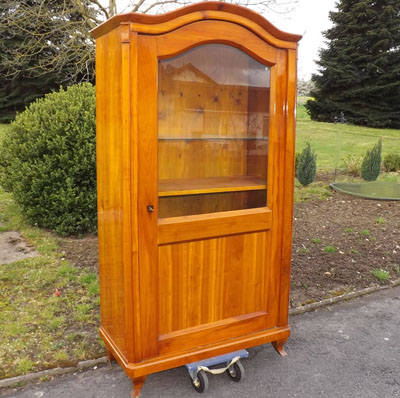 Fachhandel für antike Möbel und Vintage