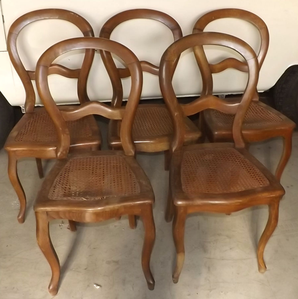 Fachhandel für antike Möbel und Vintage