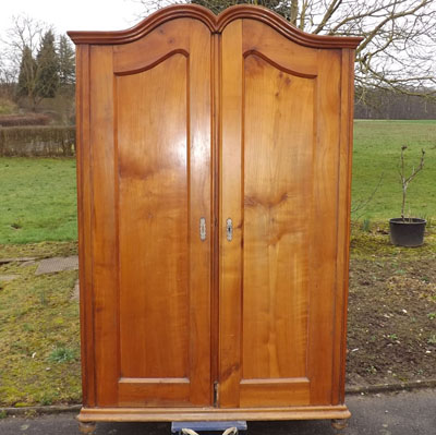 Fachhandel für antike Möbel und Vintage