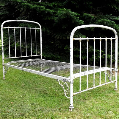 Fachhandel für antike Möbel und Vintage