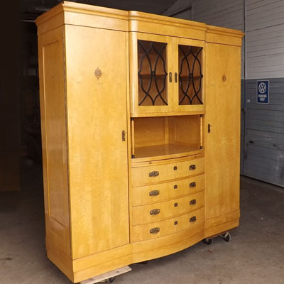 Fachhandel für antike Möbel und Vintage