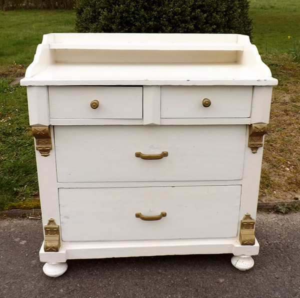 Fachhandel für antike Möbel und Vintage